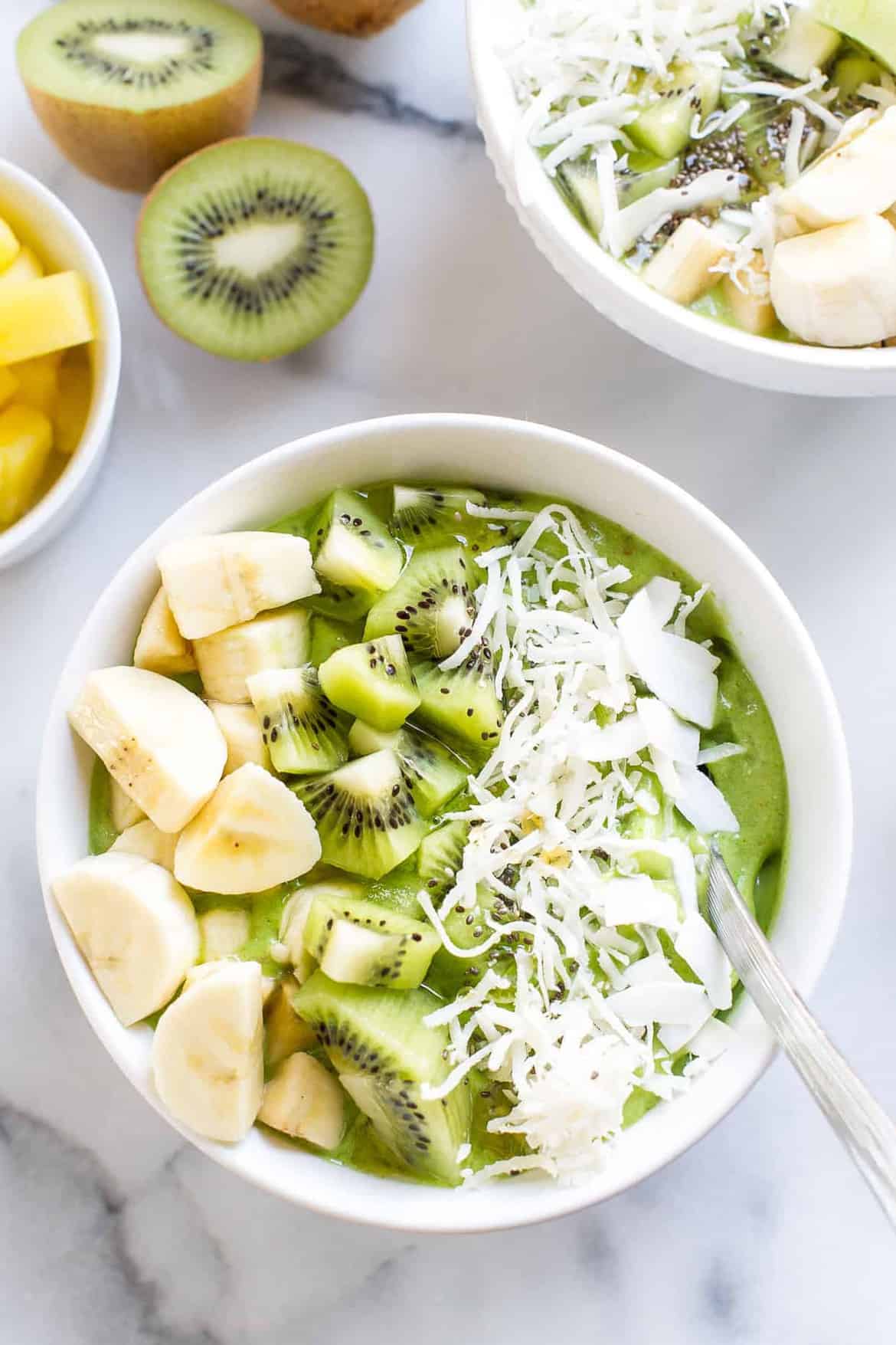 Migraine-Relief Green Smoothie Bowl