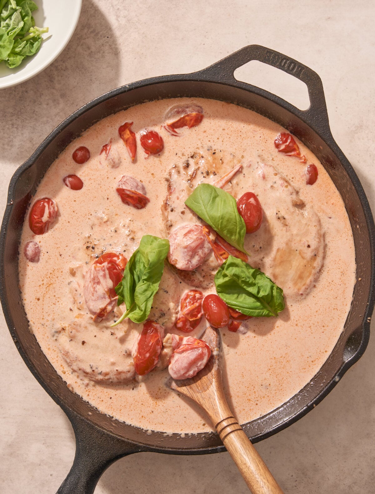 One-Pot Creamy Tomato Basil Chicken Penne
