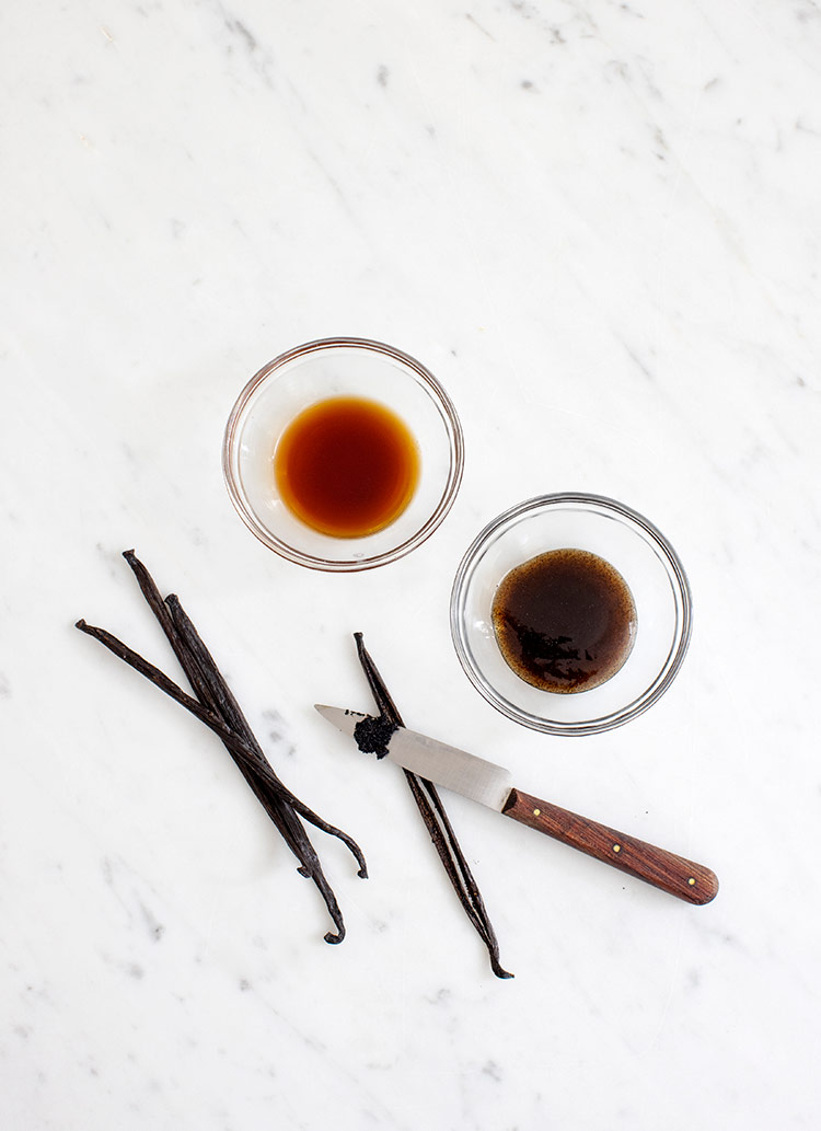 Classic Crème Brûlée with Vanilla Bean Infusion