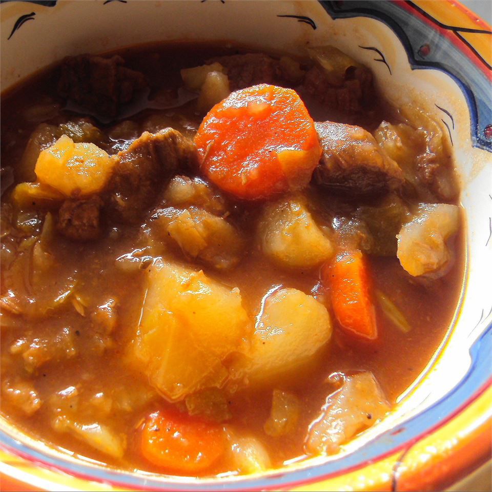 Cabbage & Carrot Beef Stew (Stovetop)