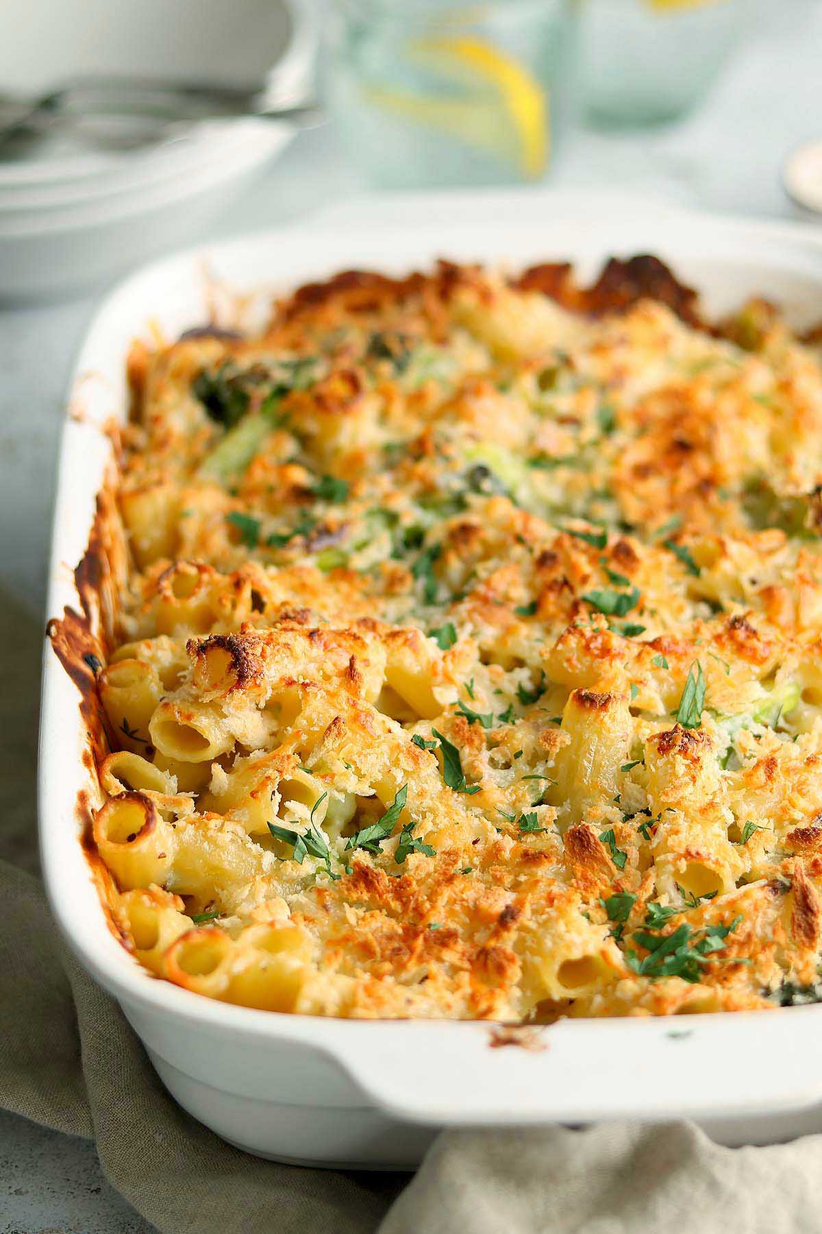 Broccoli Cheddar Baked Pasta Cups