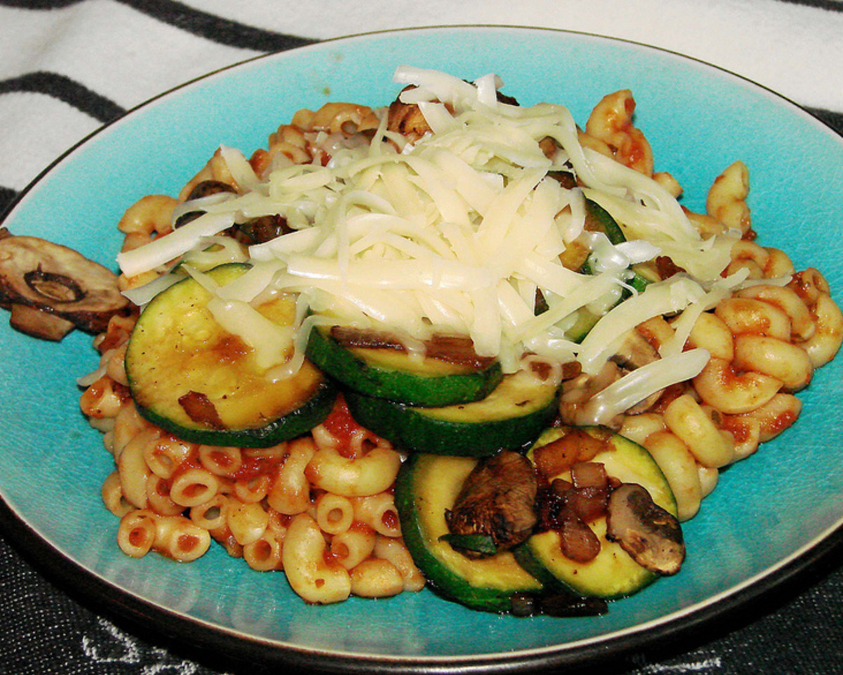 Zucchini and Mozzarella Pasta