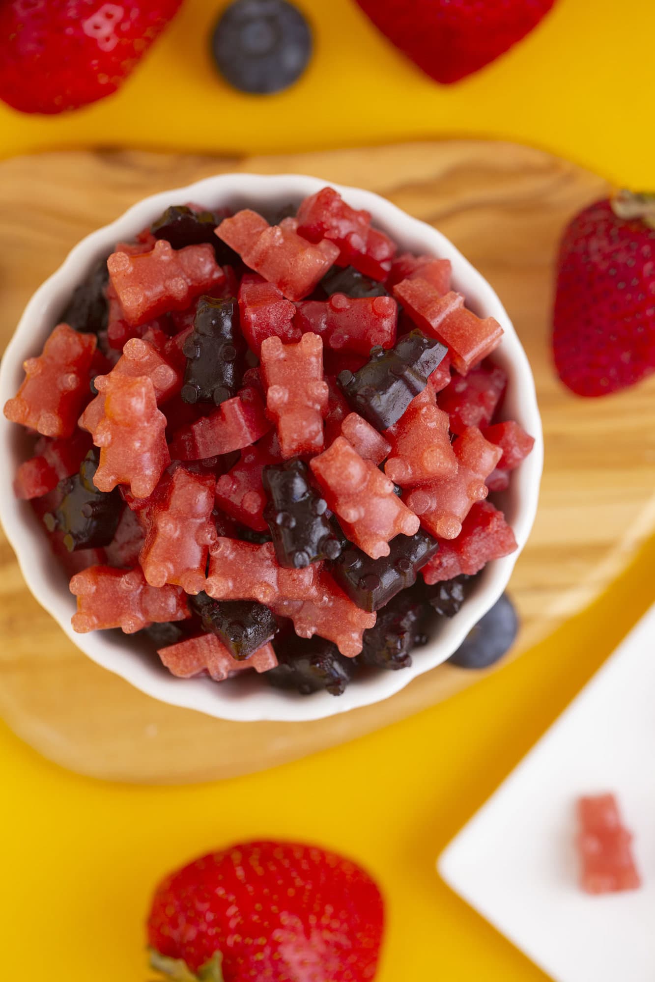 Real-Fruit Gummy Bites with Berry Puree