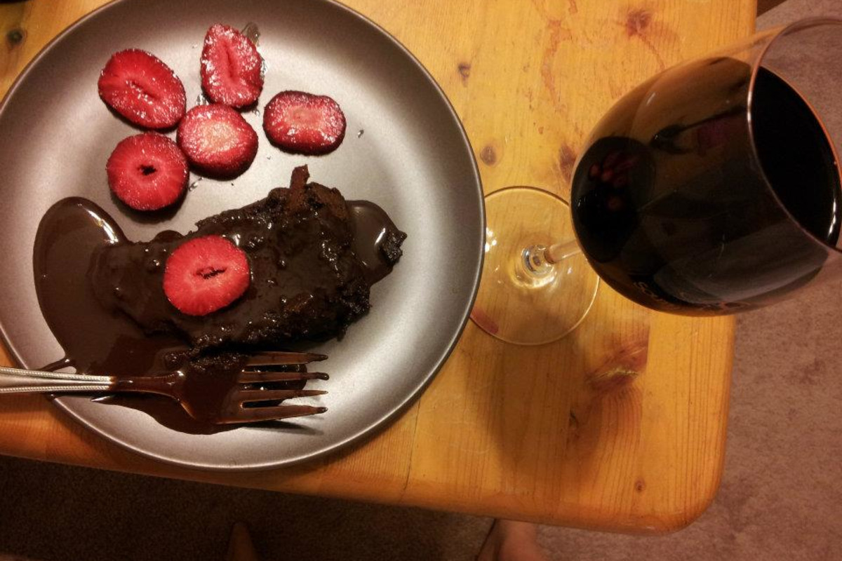 Viral Chocolate Flourless Torte