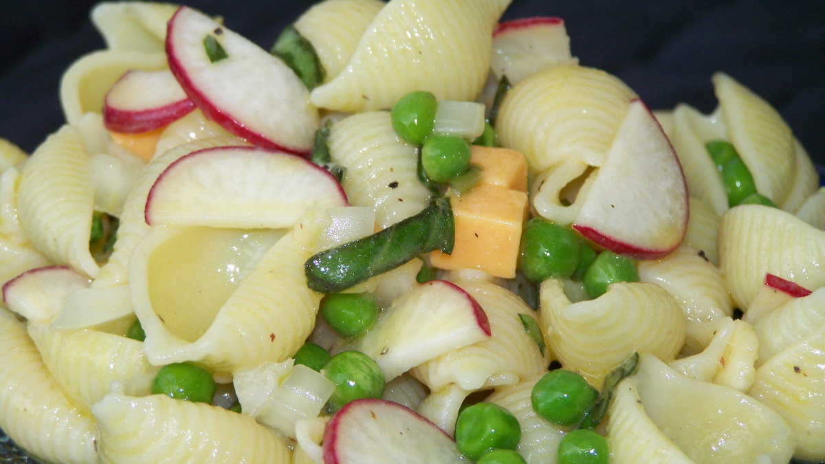 Band Name Pasta Salad with Herb Vinaigrette