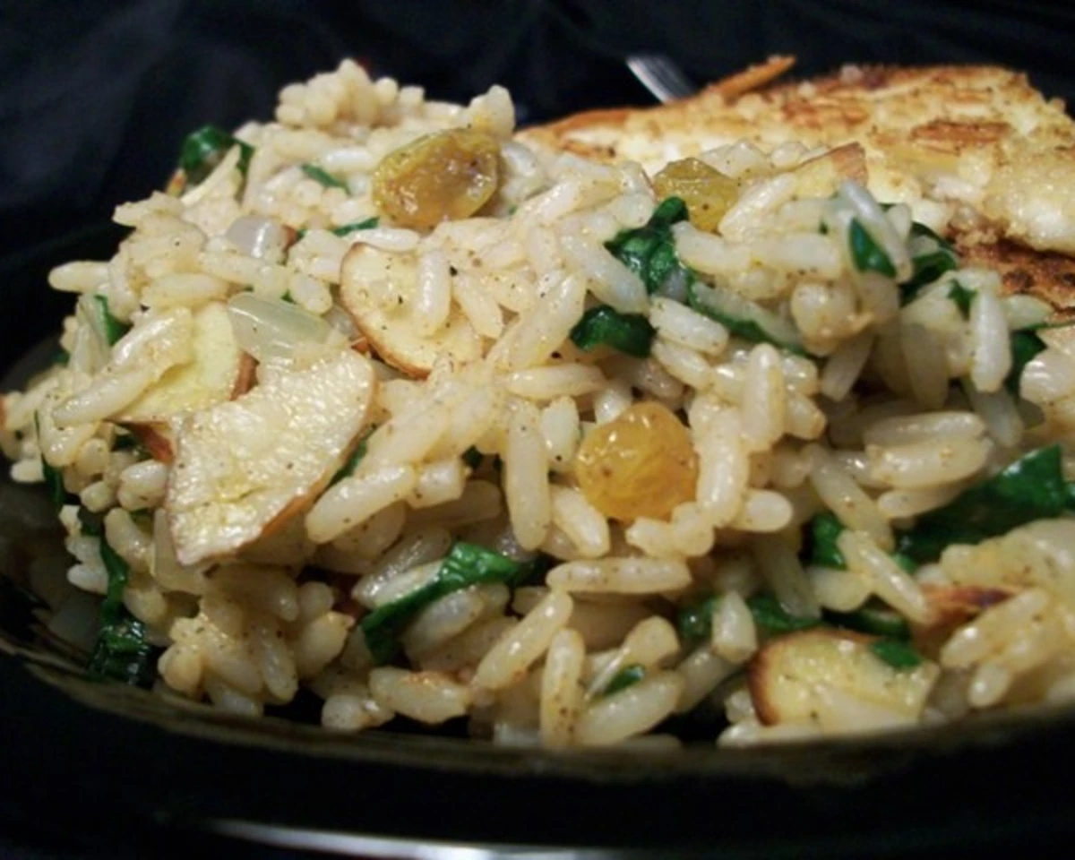 Ring-Reset Herb Rice Pilaf