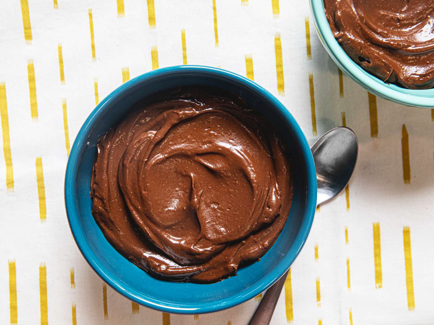 5-Minute Avocado Chocolate Mousse