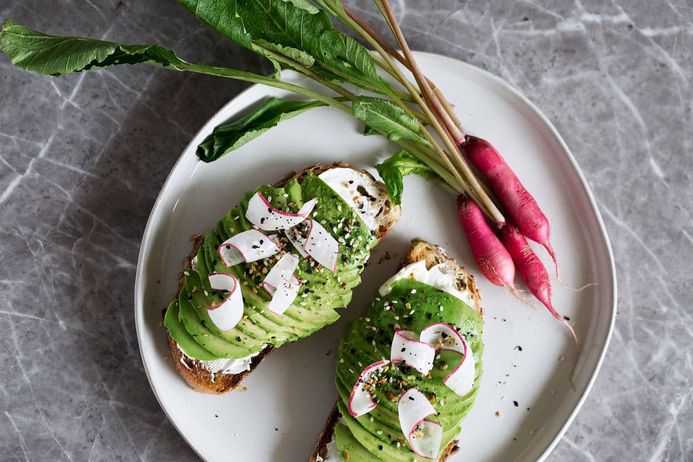No-Mess Avocado Toast with Everything Bagel Seasoning