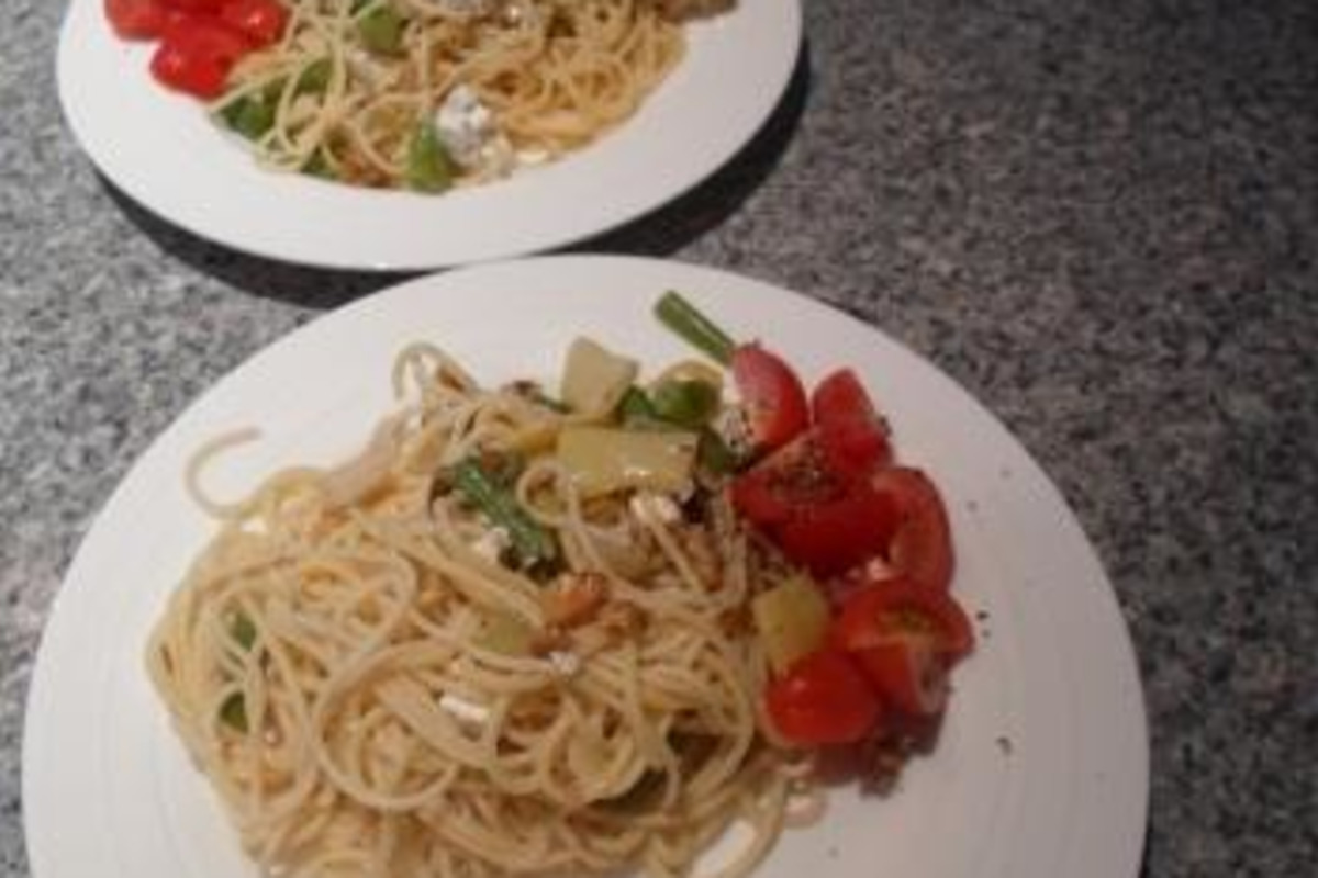 Lemon-Herb Linguine with White Beans