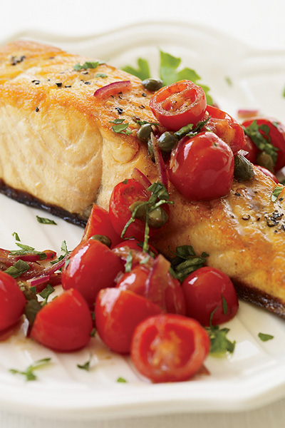 Migraine-Preventive Tomato Basil Salmon