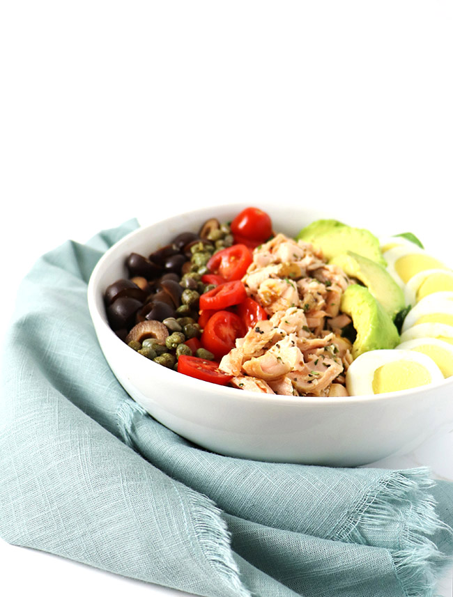 Migraine-Relief Avocado and Salmon Bowl