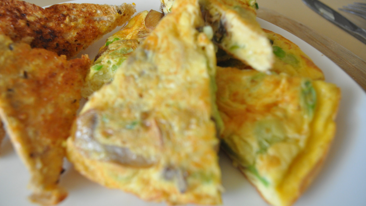Sunrise Sunshine Omelet with Turmeric Corn