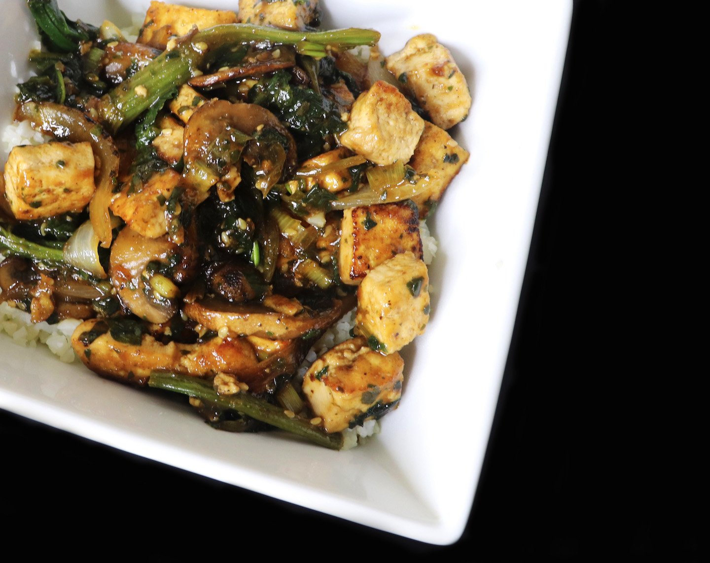 Thai-Chinese Crispy Tofu Stir-Fry with Sweet-Tangy Sauce