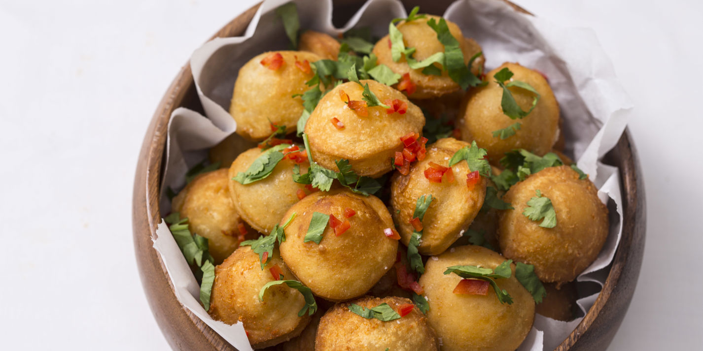 Crispy Vegan Cheese Pastel (Pastel de Queijo)