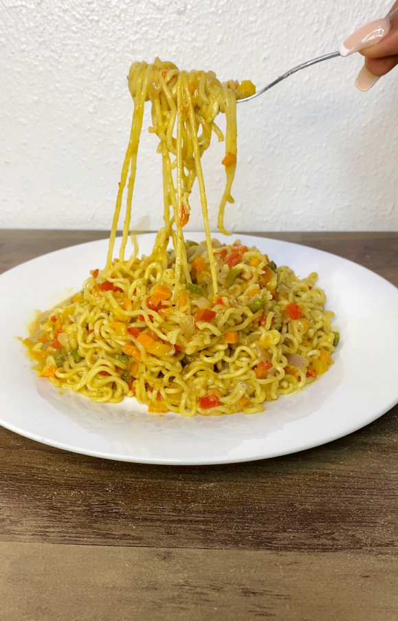 Speedy Coconut Curry Noodles