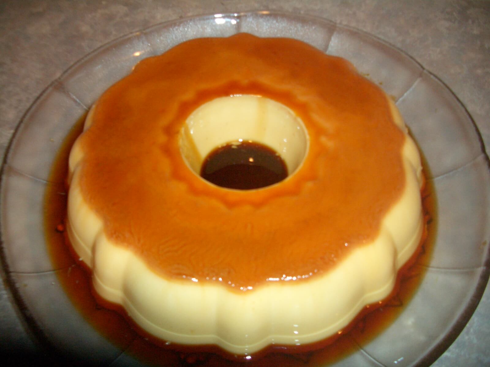 Flan de Coco con Canela: Coconut Flan with Cinnamon