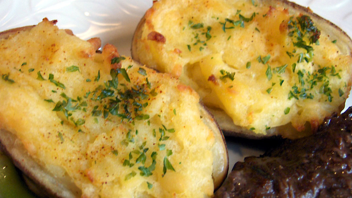 Fun-Size Cheesy Baked Potatoes