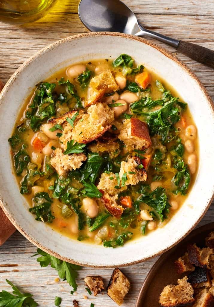 Dizziness-Relief Bone Broth & Kale Soup