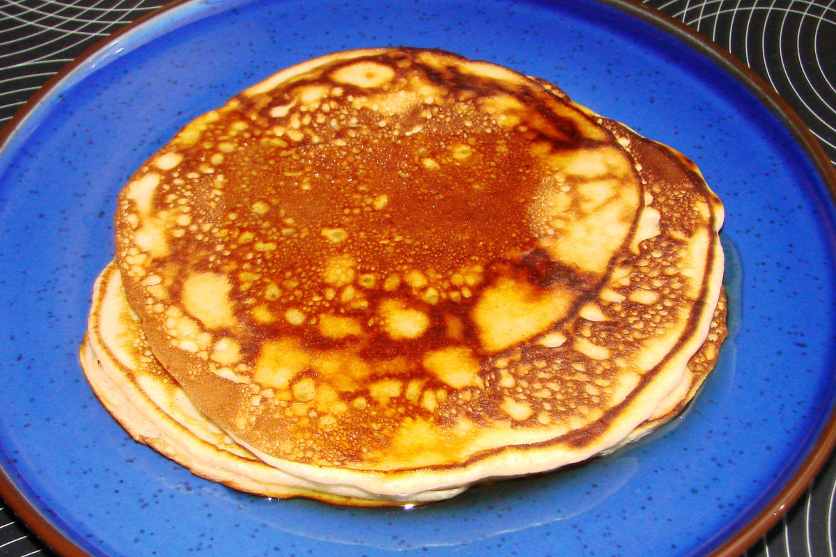 Old-Fashioned Pancakes with Maple Butter