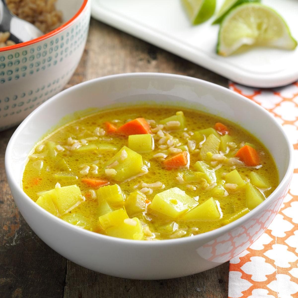 Half-Moon Vegetable Soup with Creamy Coconut