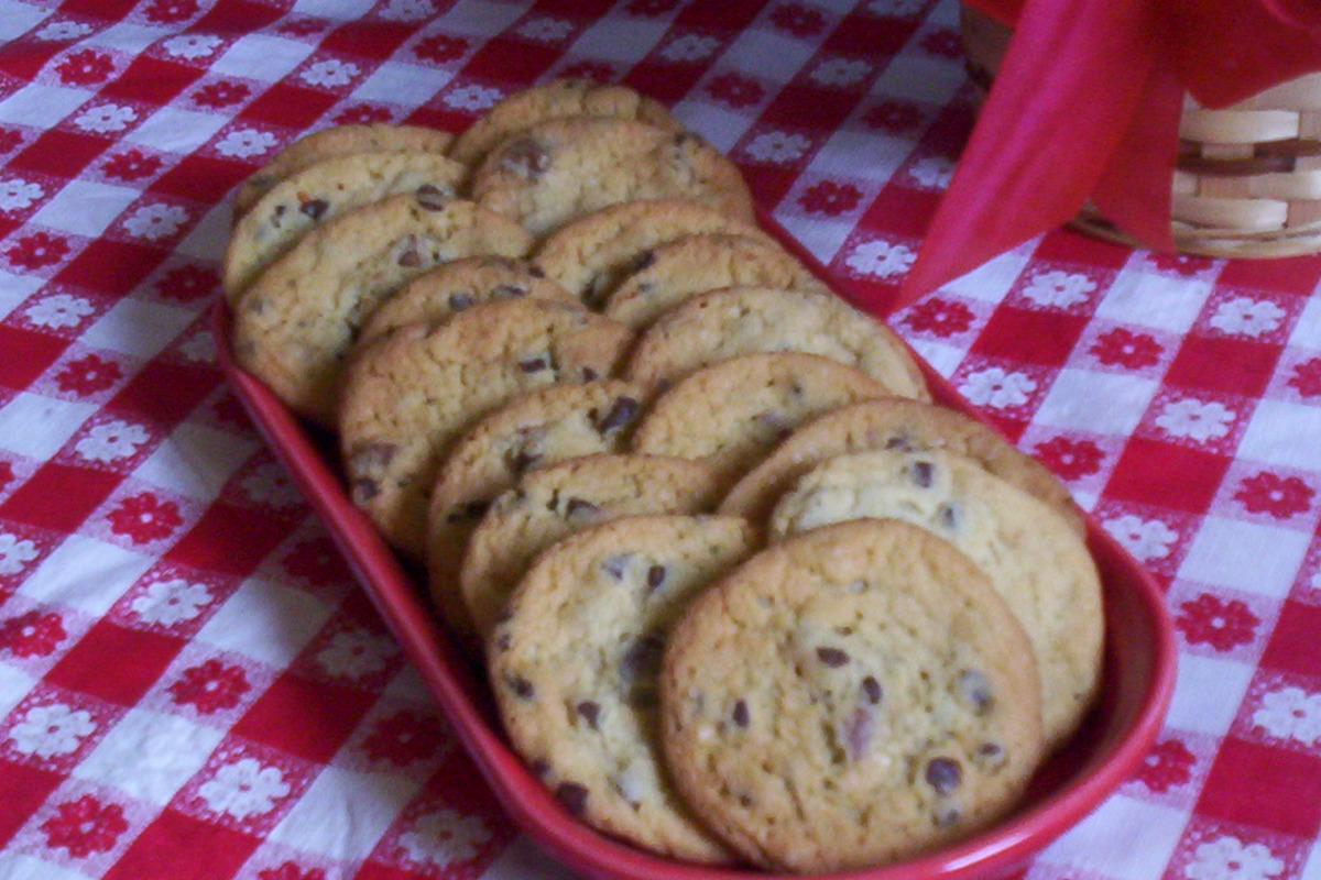 The Best Homemade Chocolate Chip Cookies