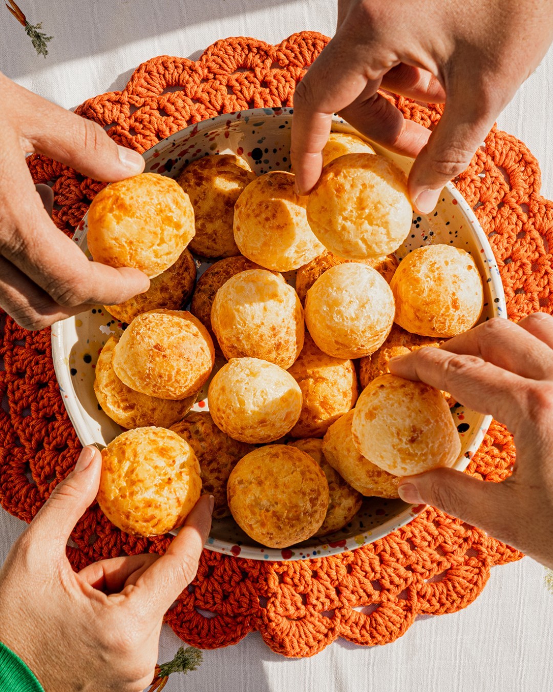 Vegan Pão de Queijo with Tapioca Flour