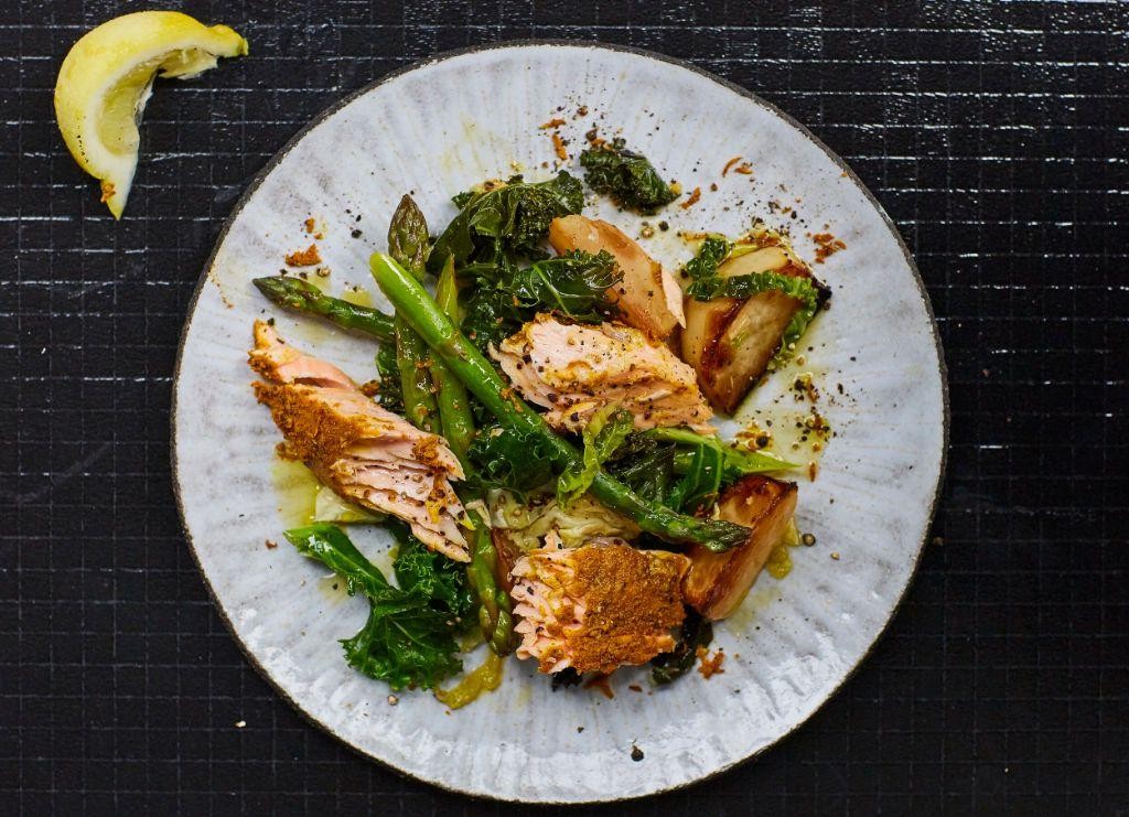 Turmeric-Spiced Salmon with Lemon-Dill