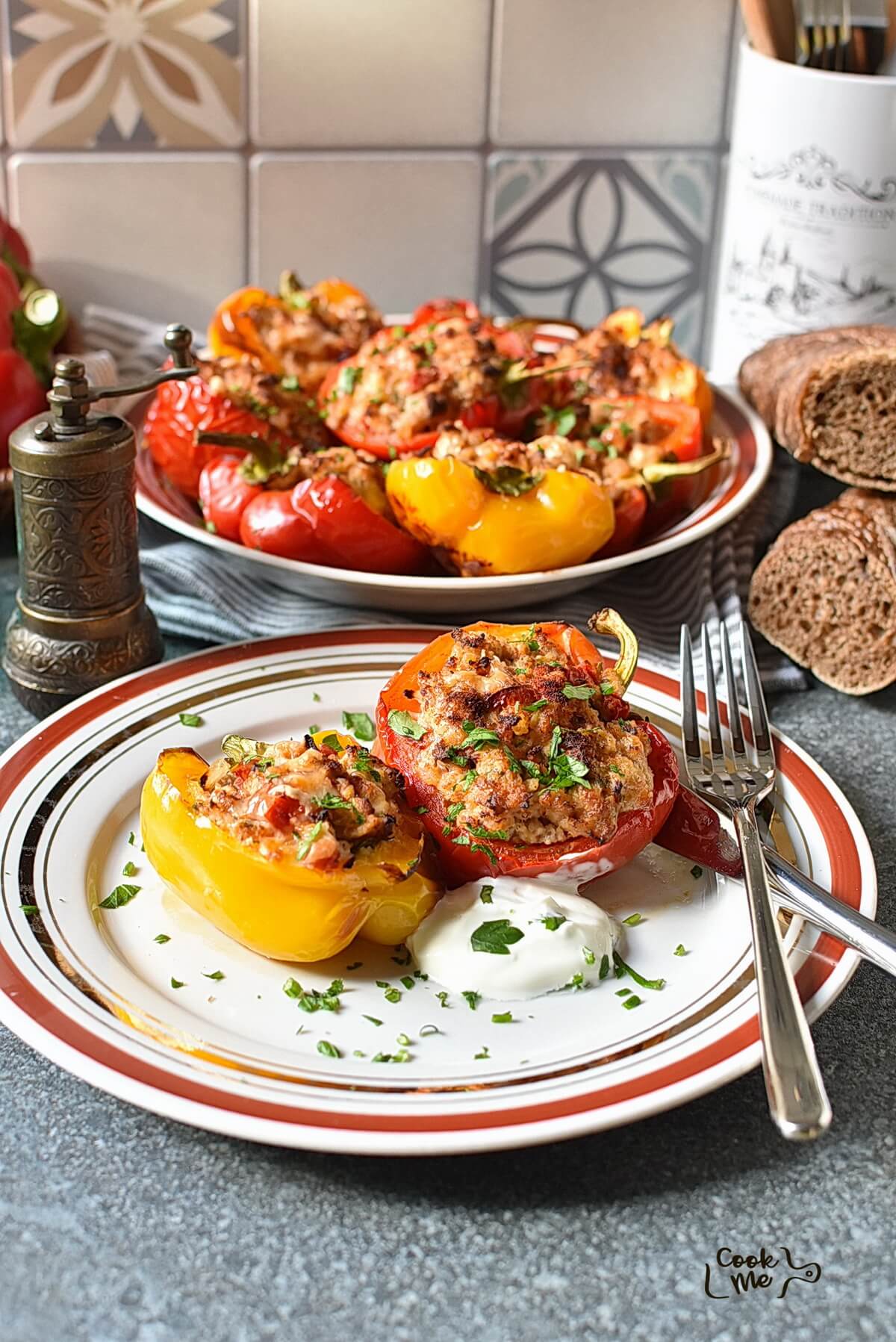 Herb-Seasoned Turkey-Stuffed Bell Peppers