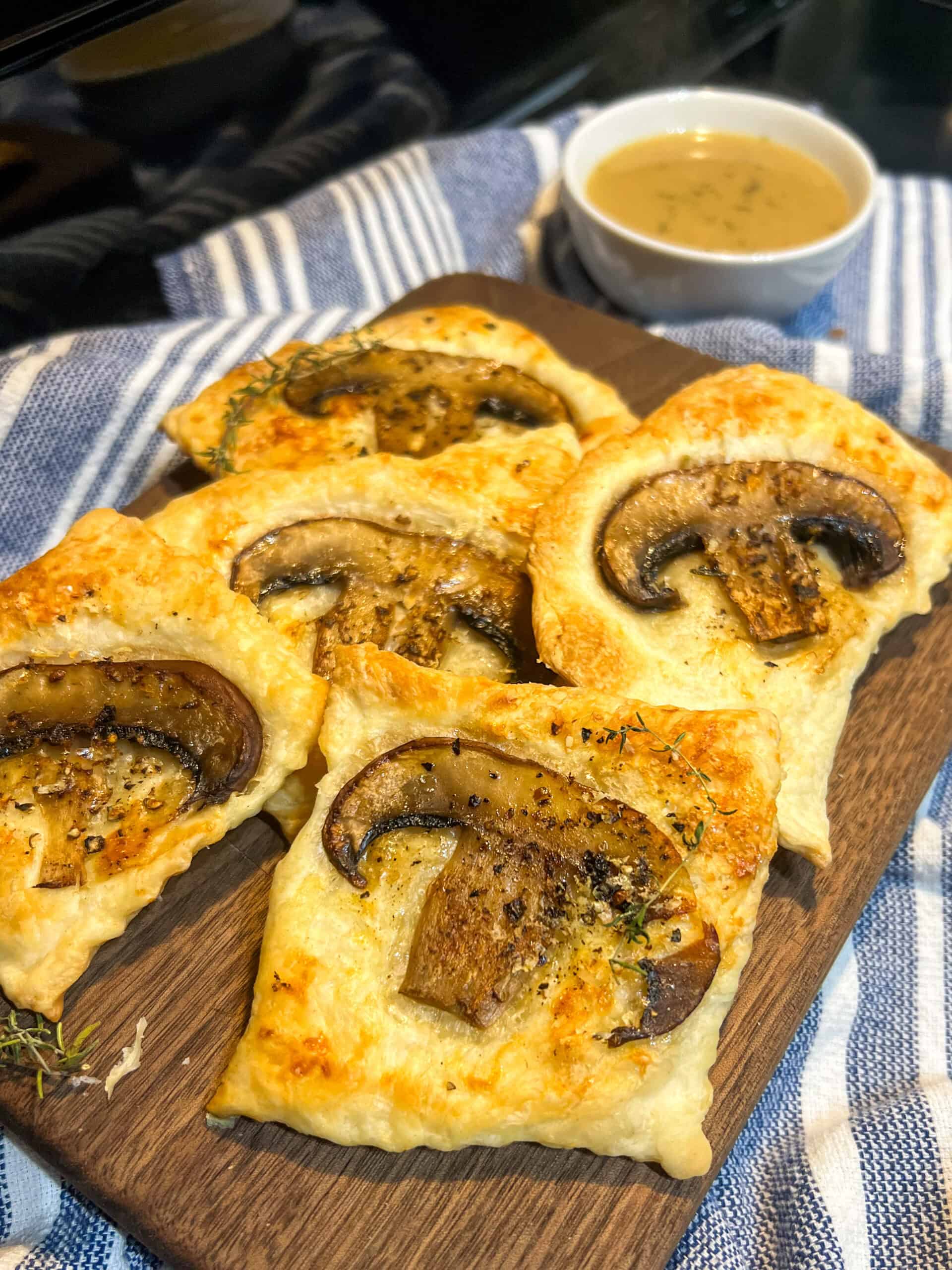 Miniature Beef & Mushroom Tarts with Half-Cut Pastry