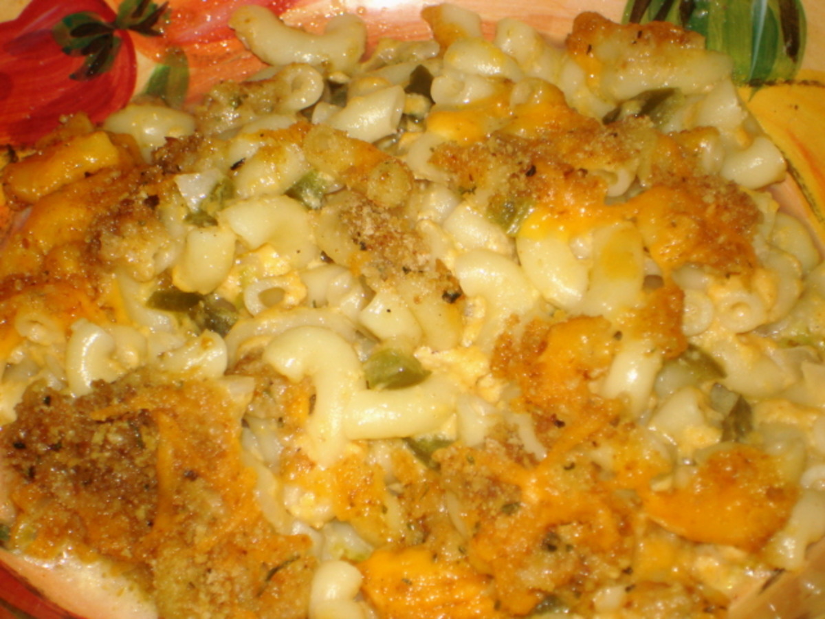 Comforting Macaroni and Cheese Casserole