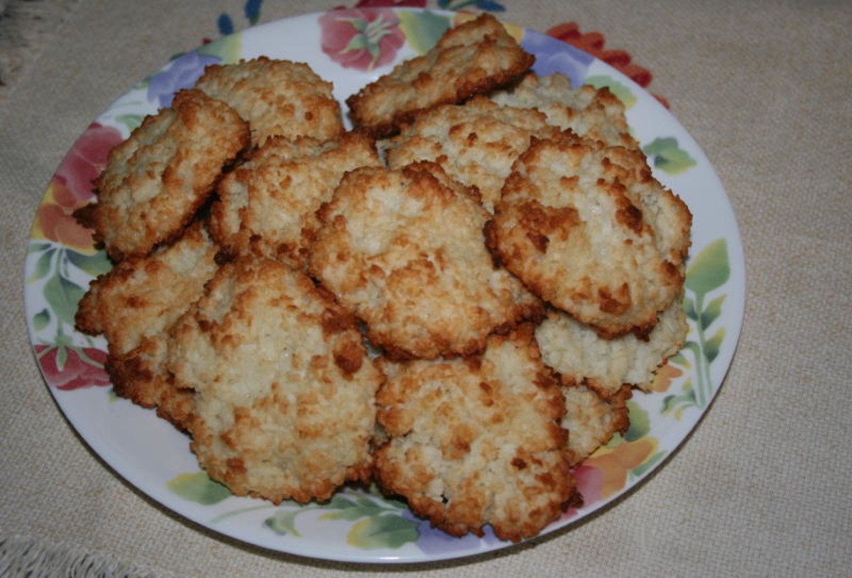 Half-Moon Coconut Macaroons