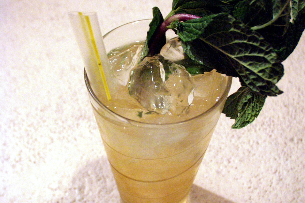 Minty Green Tea Spritzer