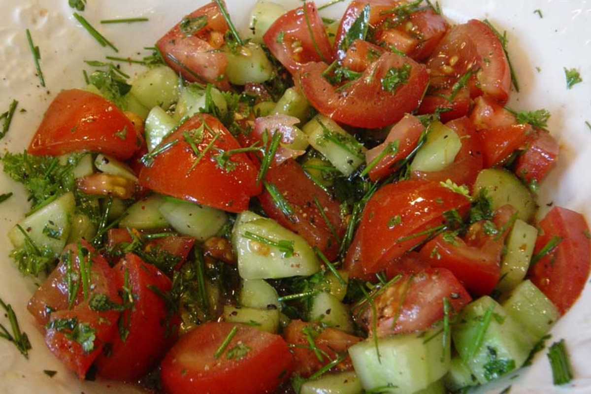 Garden Herb-Infused Tomato Salad
