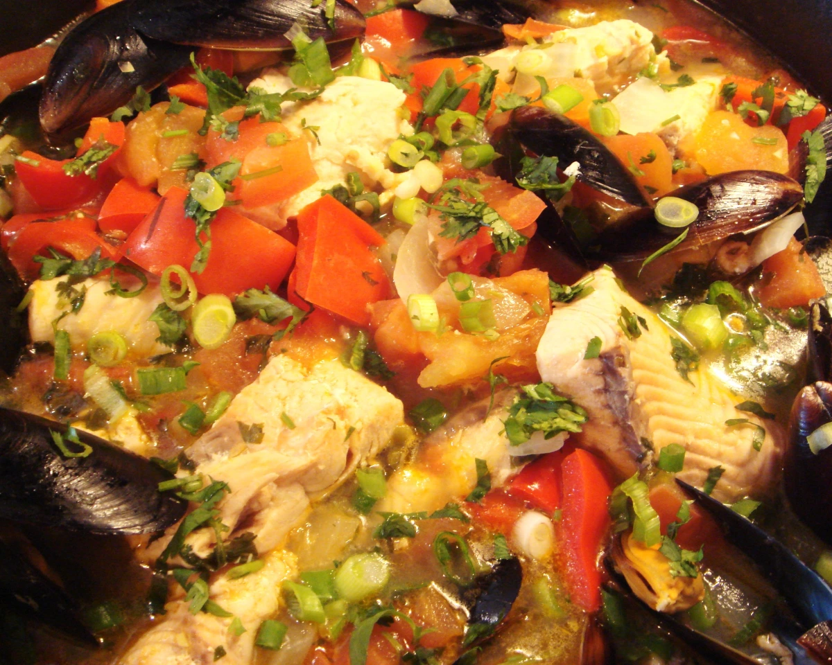 Cockpit Seafood Stew with Teak-Infused Crust