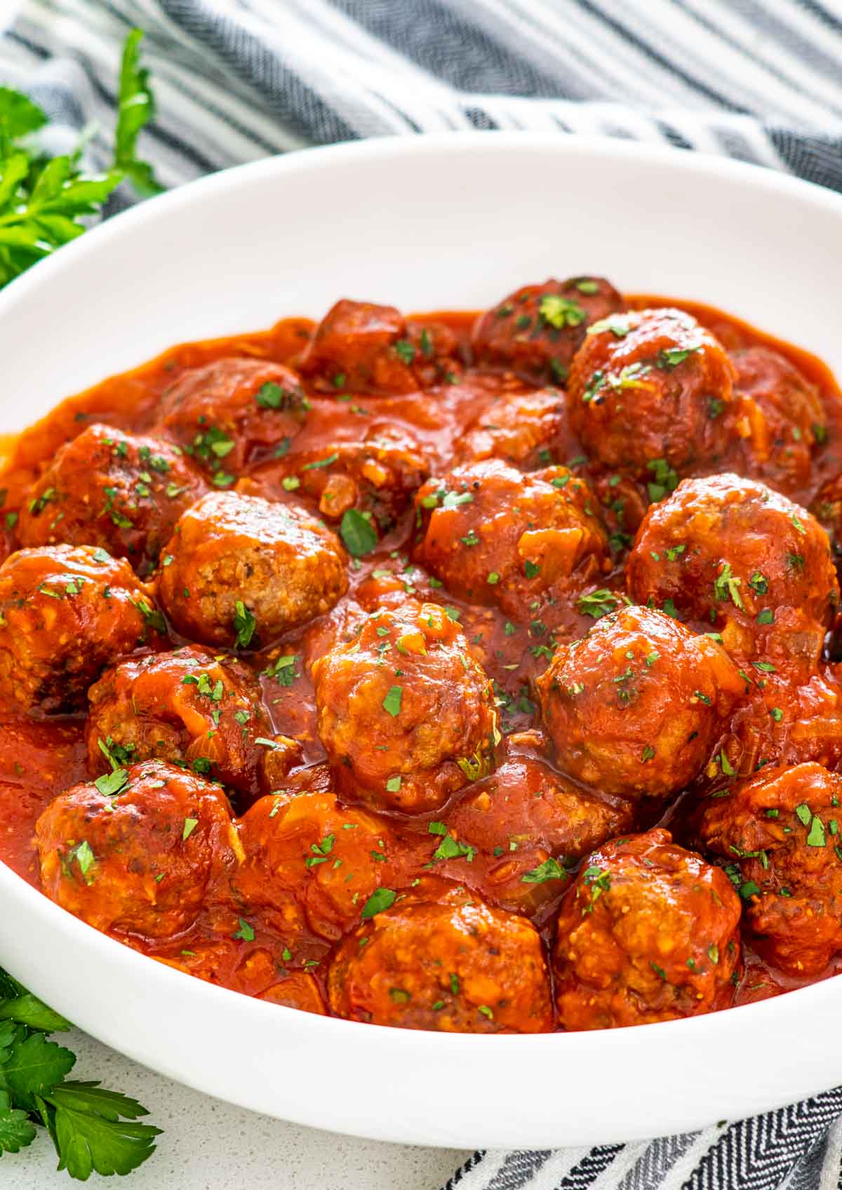 Fun-Sized Mini Meatballs with Zesty Tomato Sauce