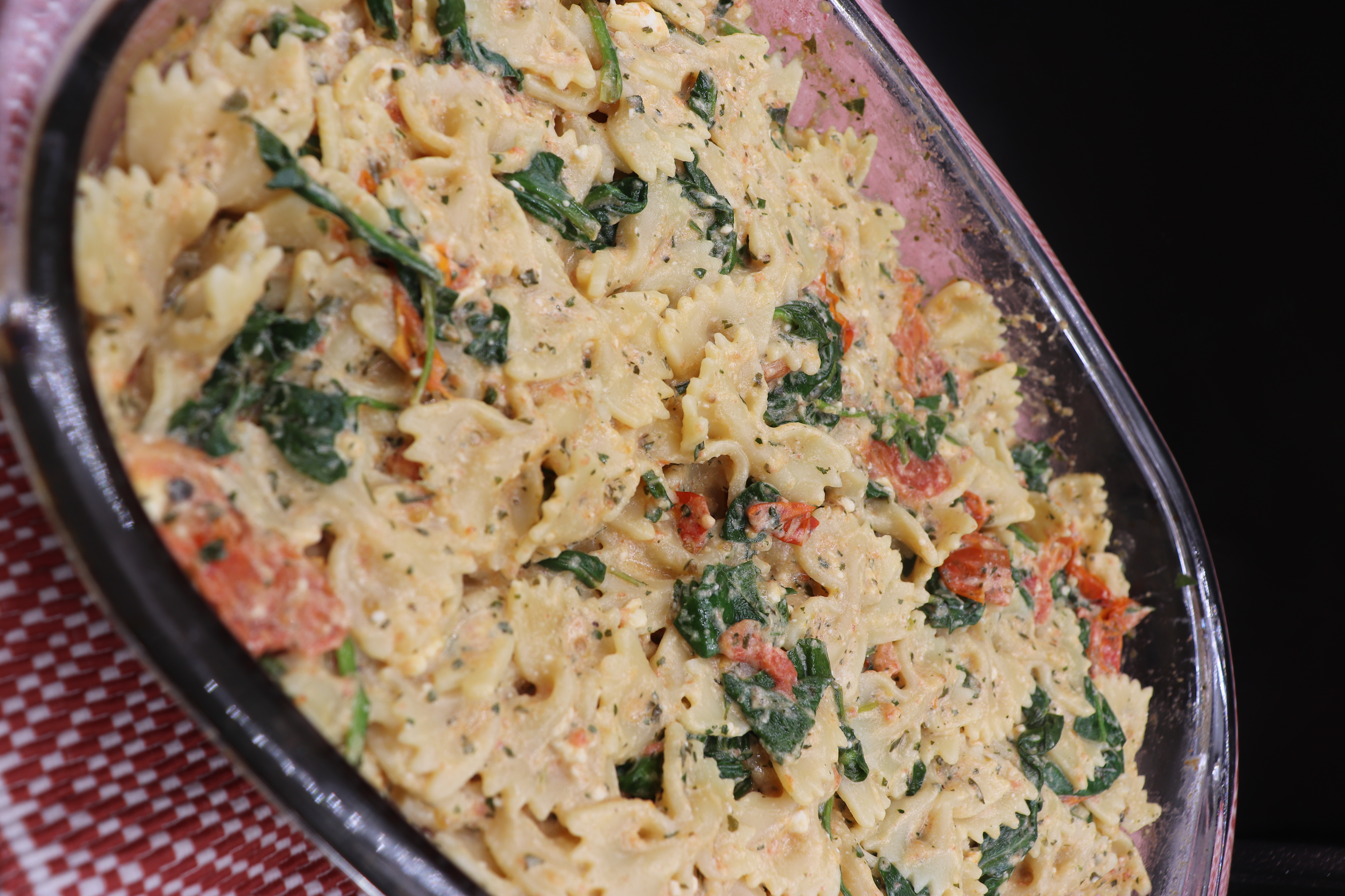 One-Pan TikTok Pasta with Cherry Tomatoes