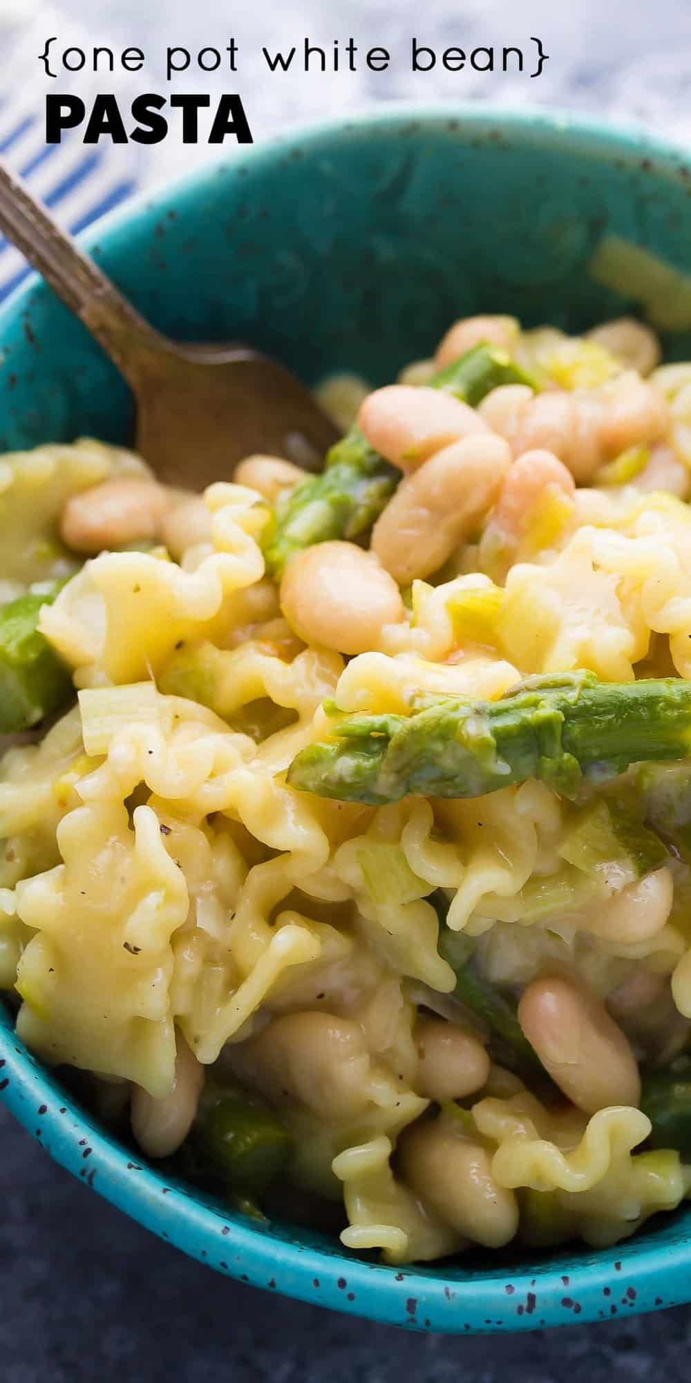 Lemon-Herb One-Pot White Bean Pasta