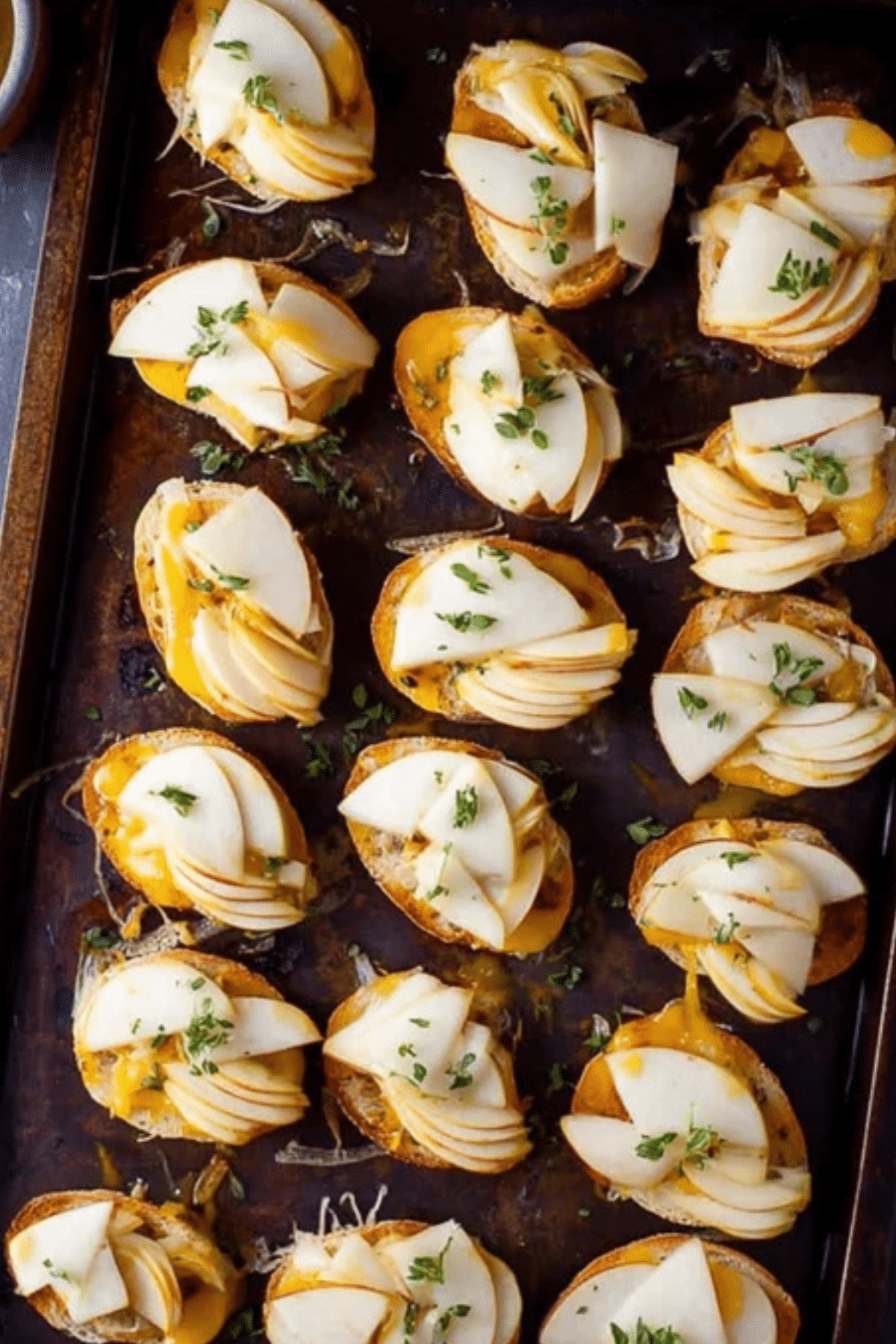 Gouda and Apple Crostini with Honey