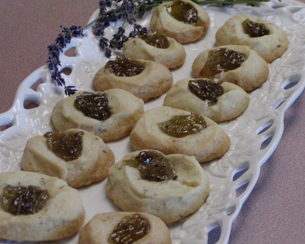 Honey-Lavender Shortbread with Rain-Soaked Strawberries