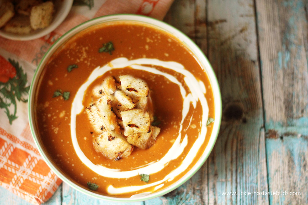 Martin's Heritage Tomato Basil Soup with Crispy Garlic Croutons