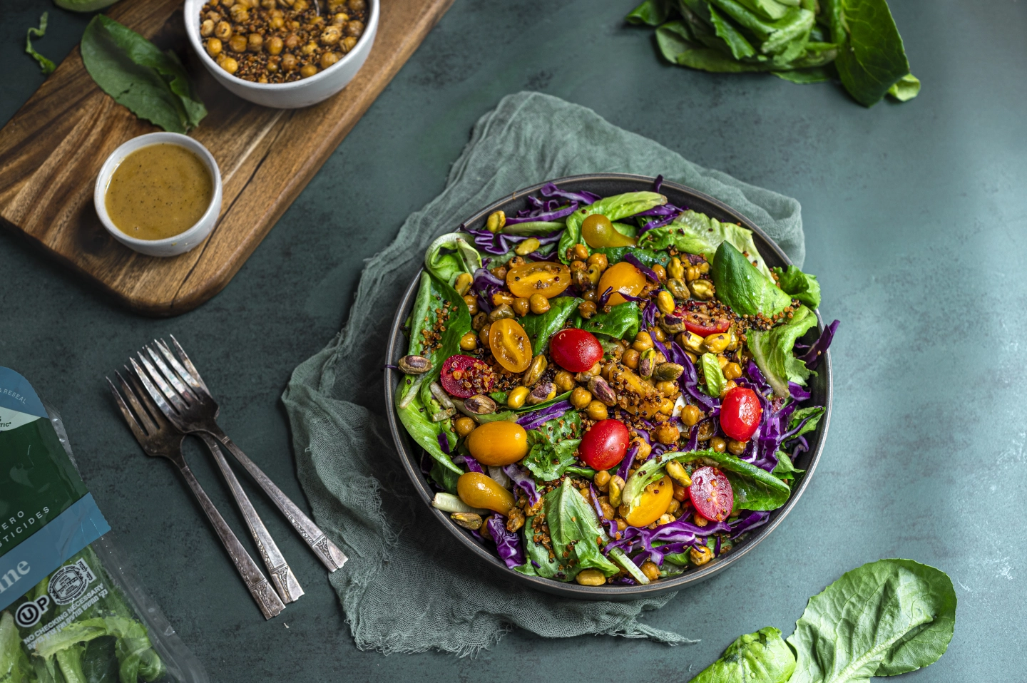 Mediterranean Quinoa Salad with Chickpeas and Feta