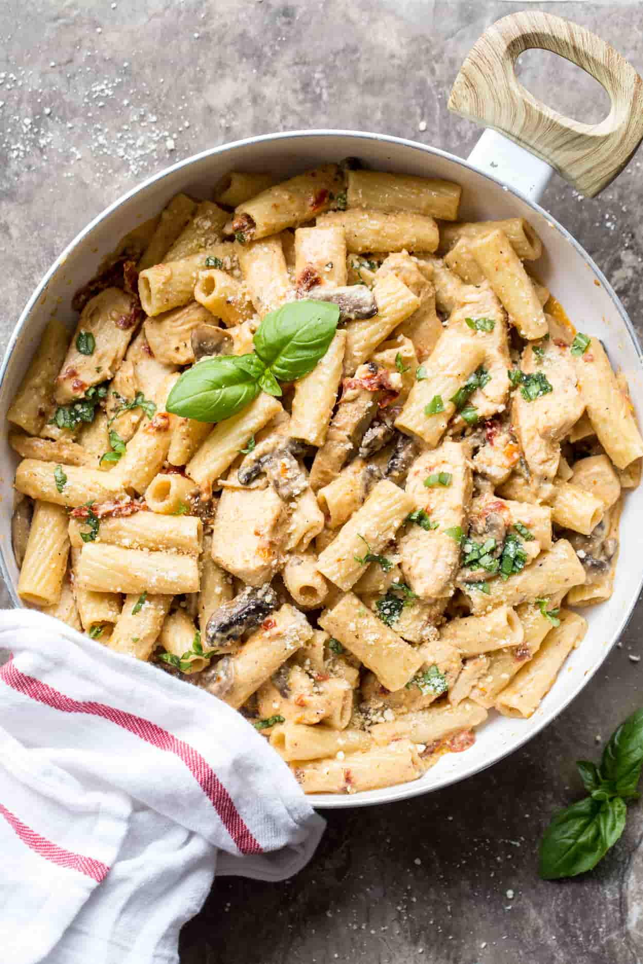 Fidelity's Comforting Chicken and Mushroom Pasta
