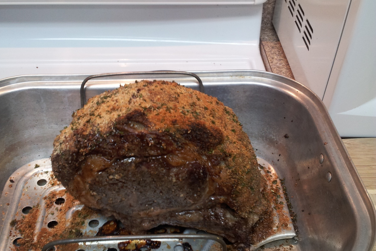 Primetime Prime Rib with Herb Crust
