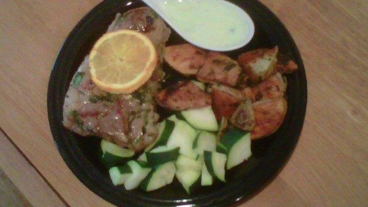 Herb-Crusted Lamb Chops with Mint Yogurt Sauce