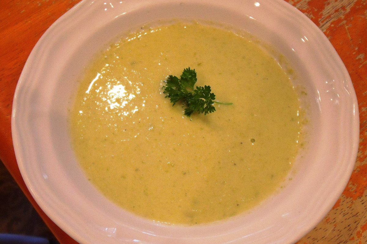 Perennial Asparagus & Leek Soup with Chive Cream