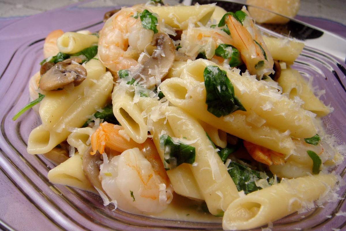 Coconut Milk Pasta with Shrimp and Spinach