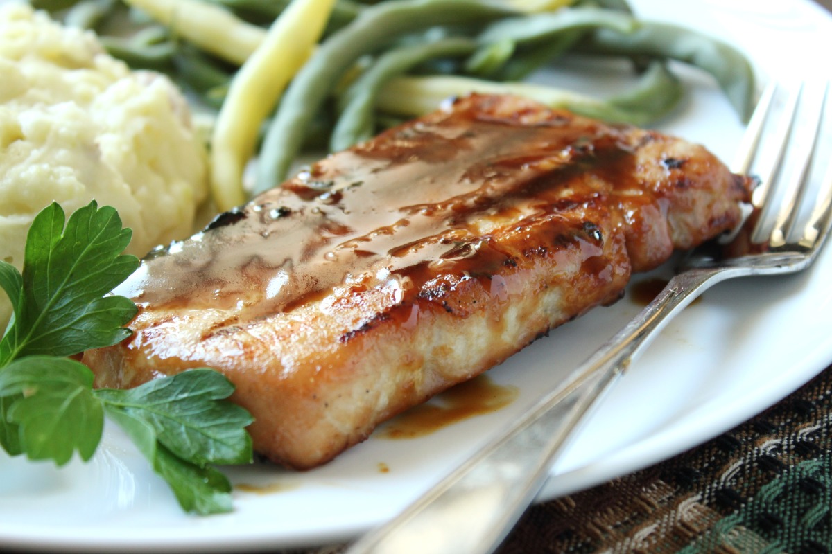 Royal Liquor Bourbon Glazed Pork Chops