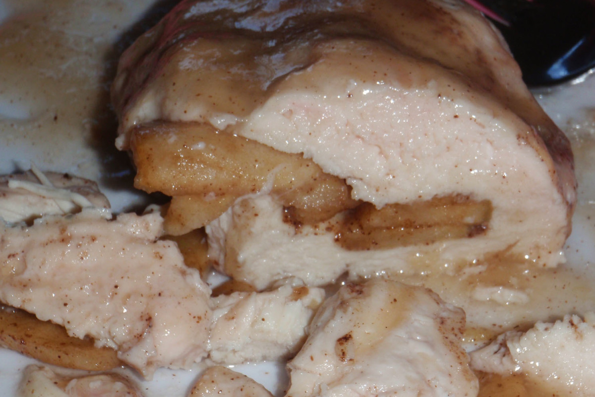Antwerp Apple-Cinnamon Stuffed Chicken