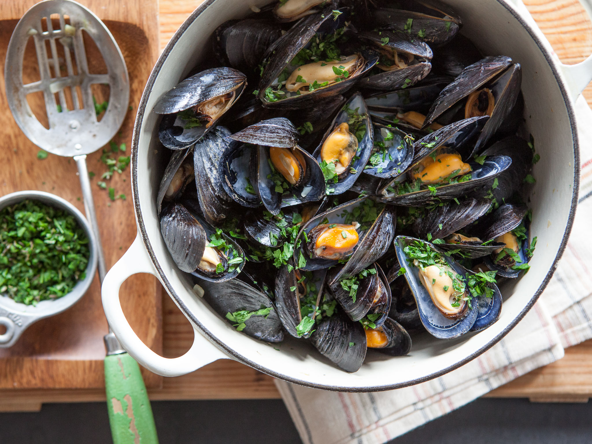 Beer-Braised Mussels with Herbs