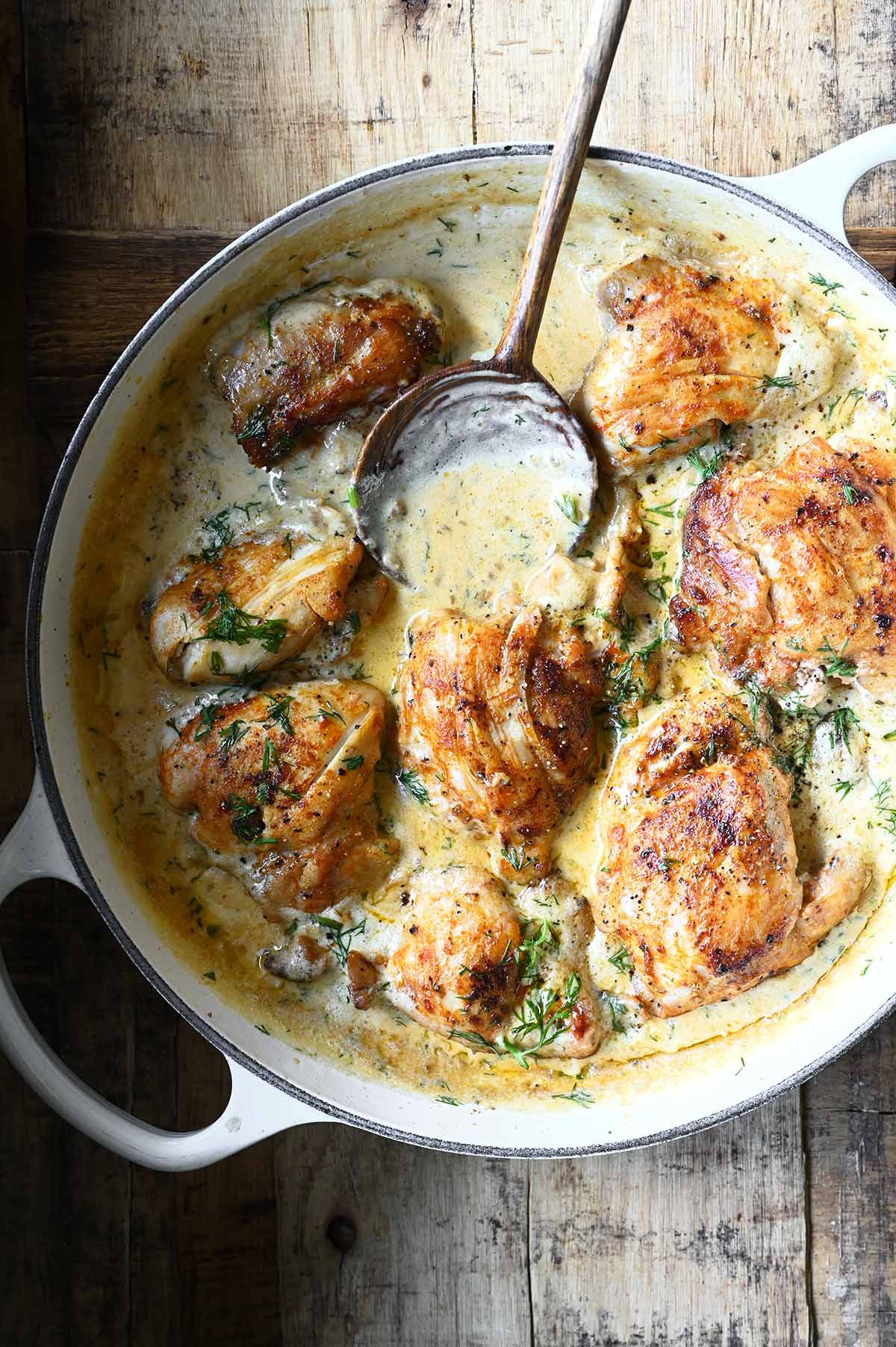 Crispy Herb-Crusted Chicken Thighs with Creamy Dill Sauce